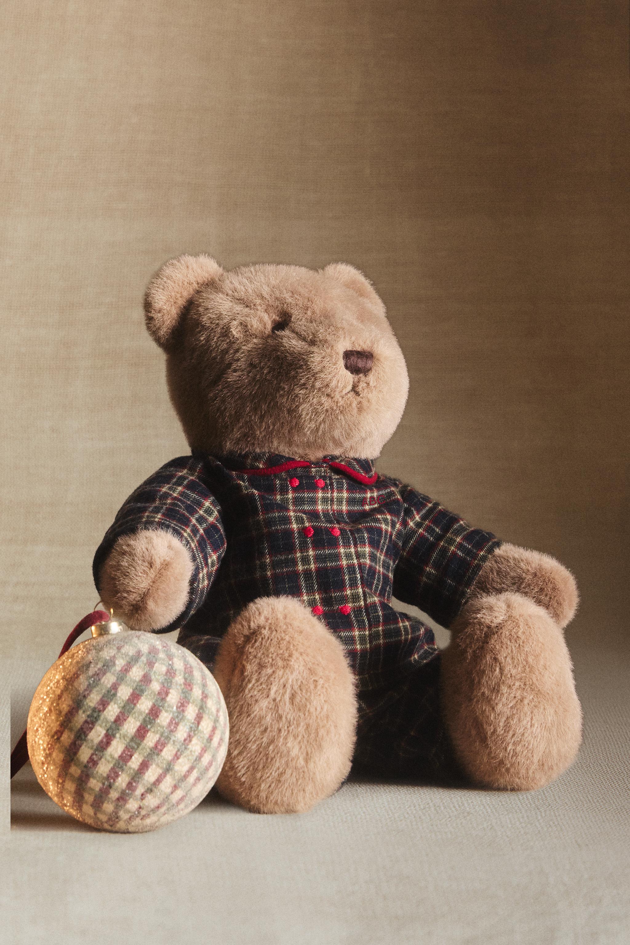 CHILDREN'S CHRISTMAS BEAR PLUSH TOY (38 CM)